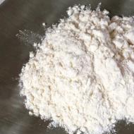 Kandungan kalori tepung terigu kualitas tertinggi Tepung yang paling bermanfaat adalah jenis lainnya