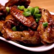 오븐에서 가장 바삭한 닭 날개 : 쉬운 요리법