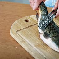 एक सार्वभौमिक व्यंजन - ओवन में पन्नी में पकी हुई मछली