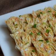 Korean lavash roll with ham and carrots
