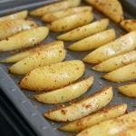 Virtos bulvės, keptos orkaitėje su sūriu Virtų bulvių, keptų orkaitėje, receptai