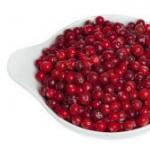 Pechda bug'langan lingonberries Sekin pishirgich retseptida Lingonberry murabbo