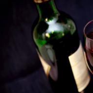 خصائص مفيدة من النبيذ الرمان، وصفات