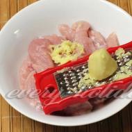 स्वादिष्ट और मसालेदार व्यंजन: चीनी में सब्जियों के साथ सूअर का मांस पकाने की विधि