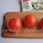 Тюльпани помідори з крабовими паличками