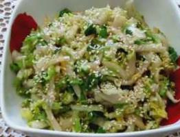 Kalmāru salāti: ļoti garšīgi un vienkārši kalmāru salāti (6 receptes)
