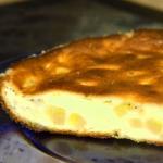 Cottage cheese casserole with banana Cottage cheese with banana baked in the oven